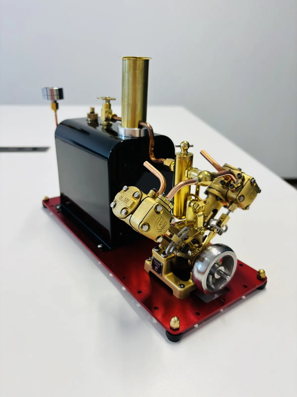 BC2 model steam engine — view 11