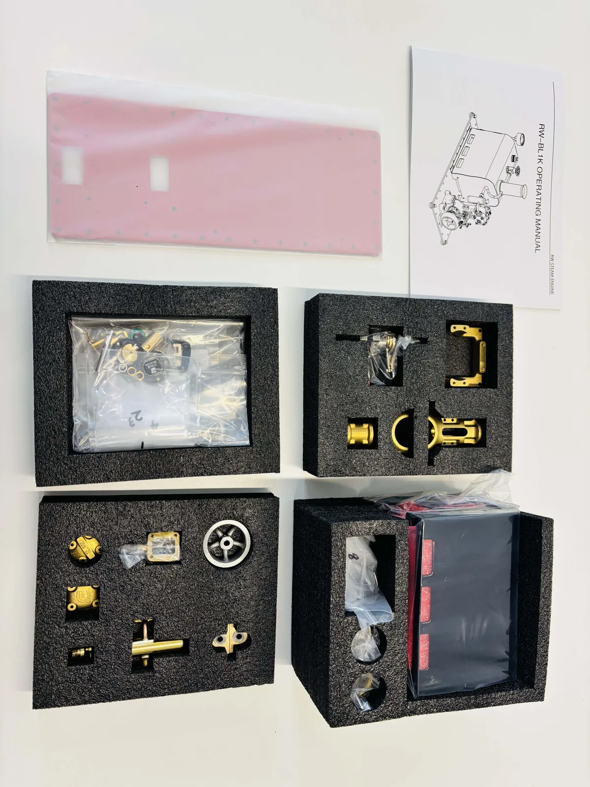 BL1K model steam engine — view 4