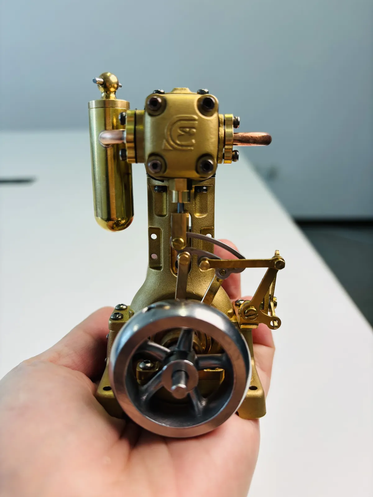 BL1K model steam engine — view 24
