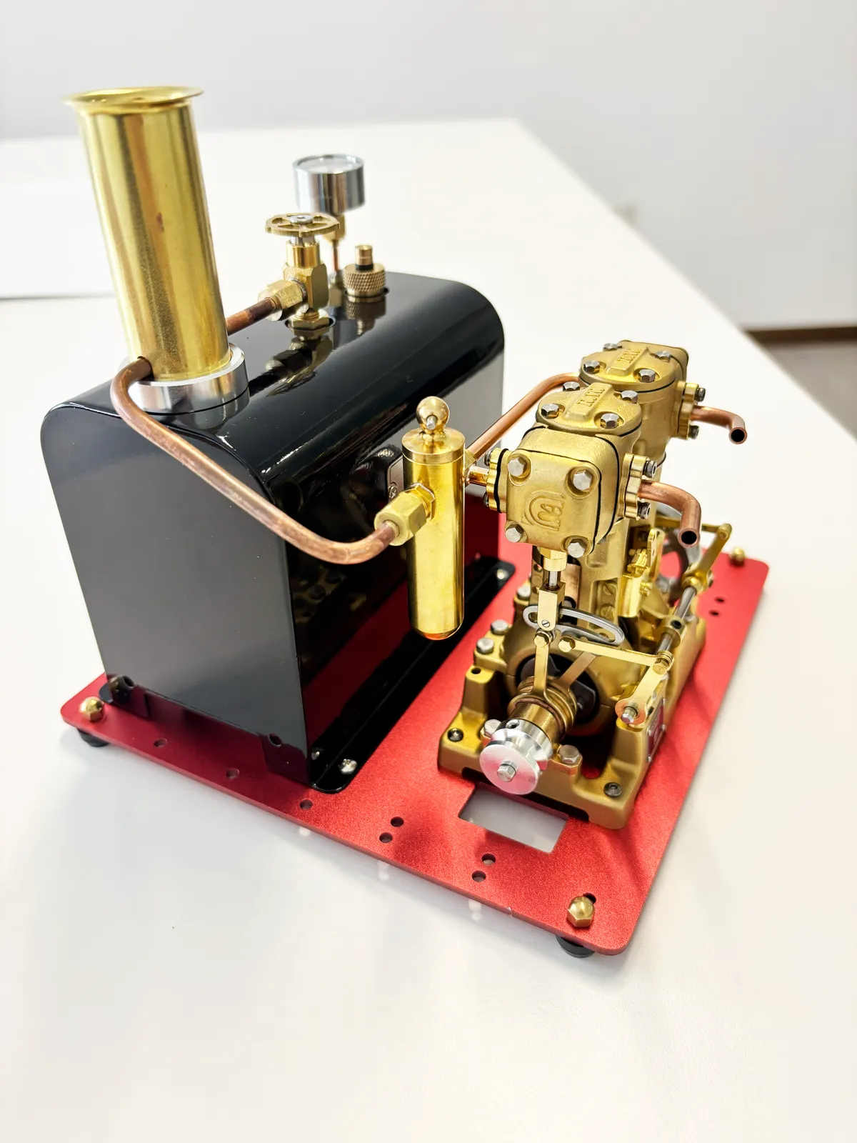 BL2 model steam engine — view 5