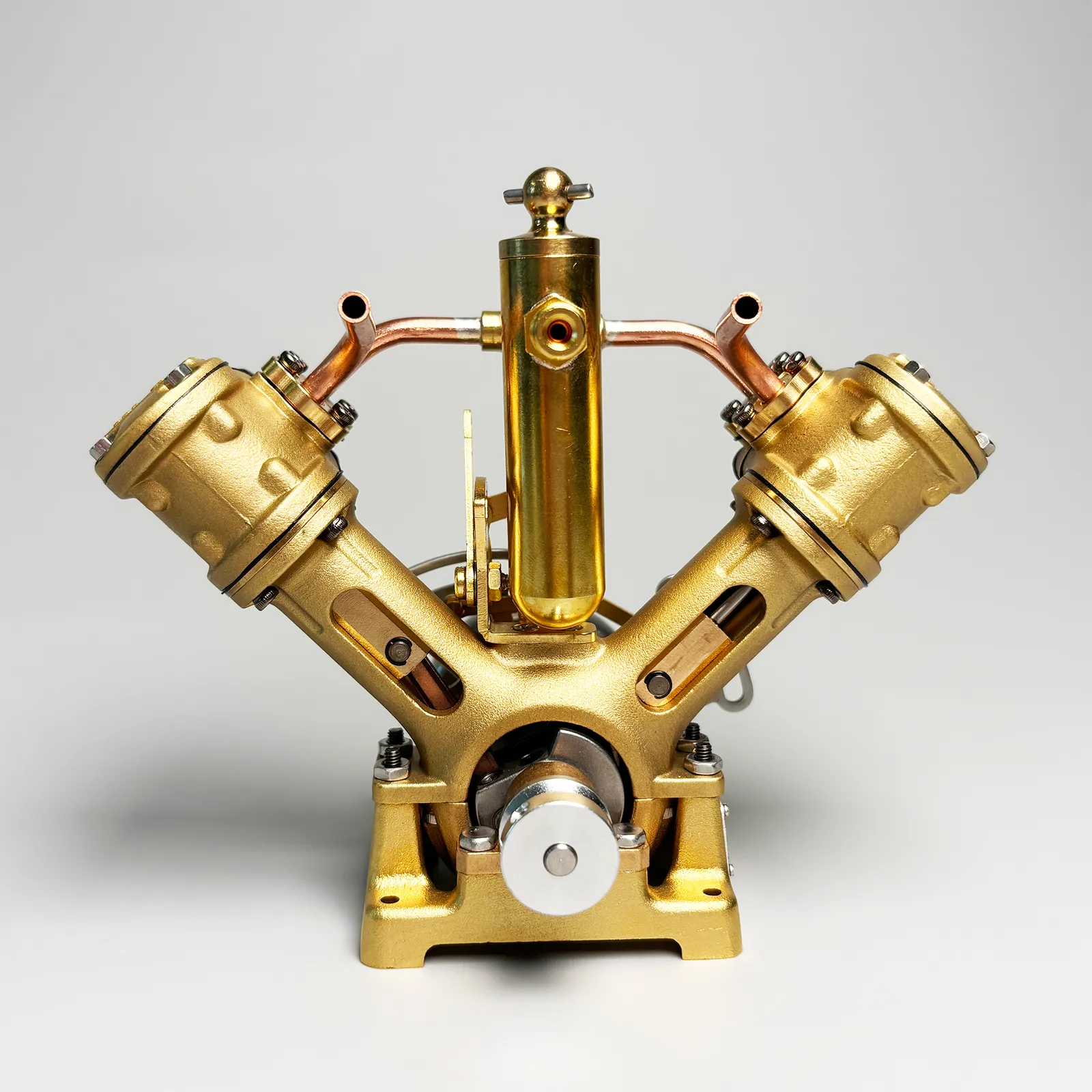 V2 model steam engine — view 2