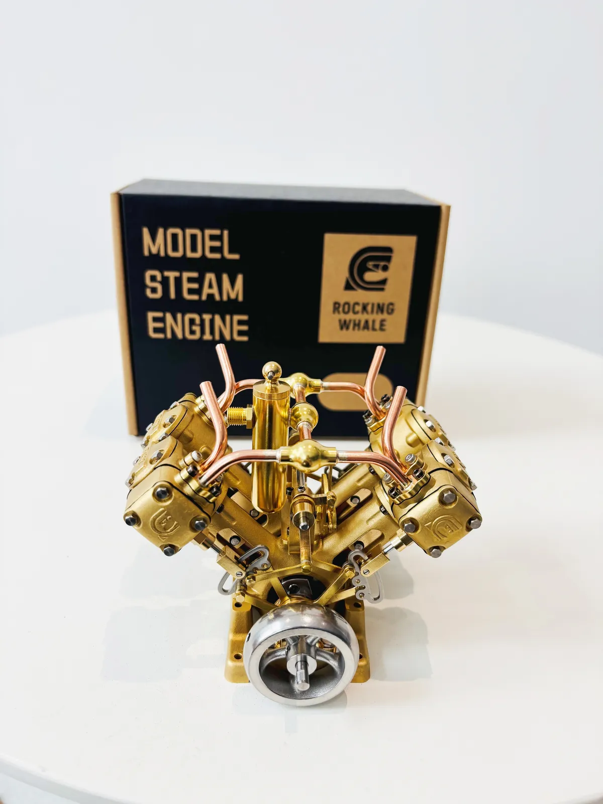 V4 model steam engine — view 20